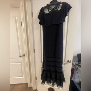 Tadashi Shoji Elegant Navy Evening Dress